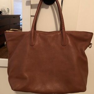 Cuyana leather bag made in Italy